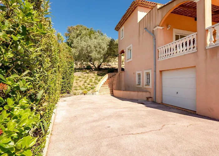 Vila La Figuiere By Interhome